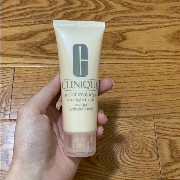 Clinique moisture surge overnight mask 75ml - Picture 2 of 3